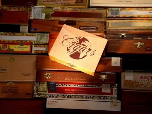 global players cigar world cigar boxes story opener