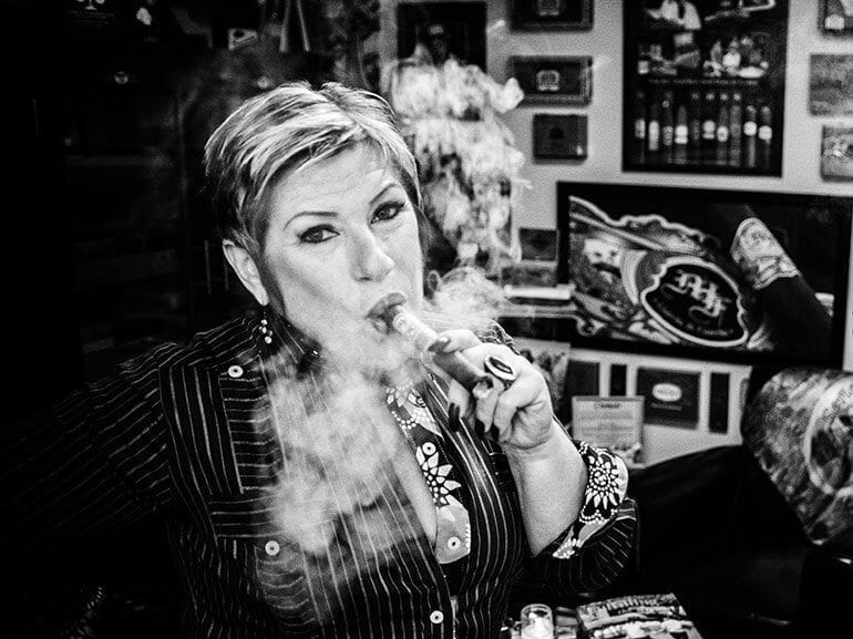 Guayabera Lady Berta Bravo Cigar Smoking