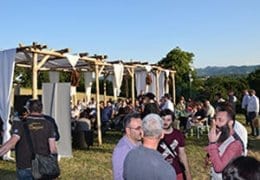 Besucher des ersten Cigar & Tobacco Festivals in San Giustino