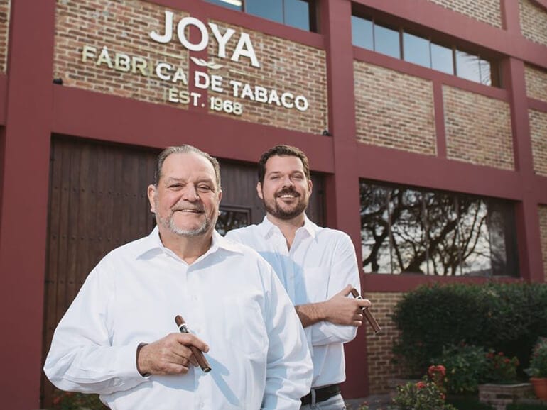 Joya de Nicaragua Dr.Cuenca and his son